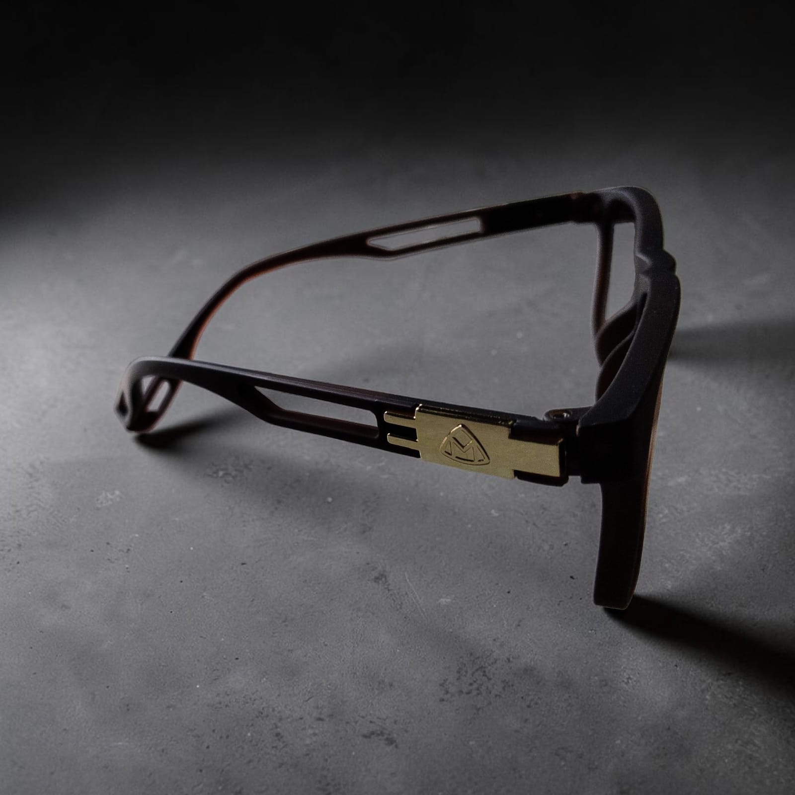 Men's Retro Square Sunglasses — image 2